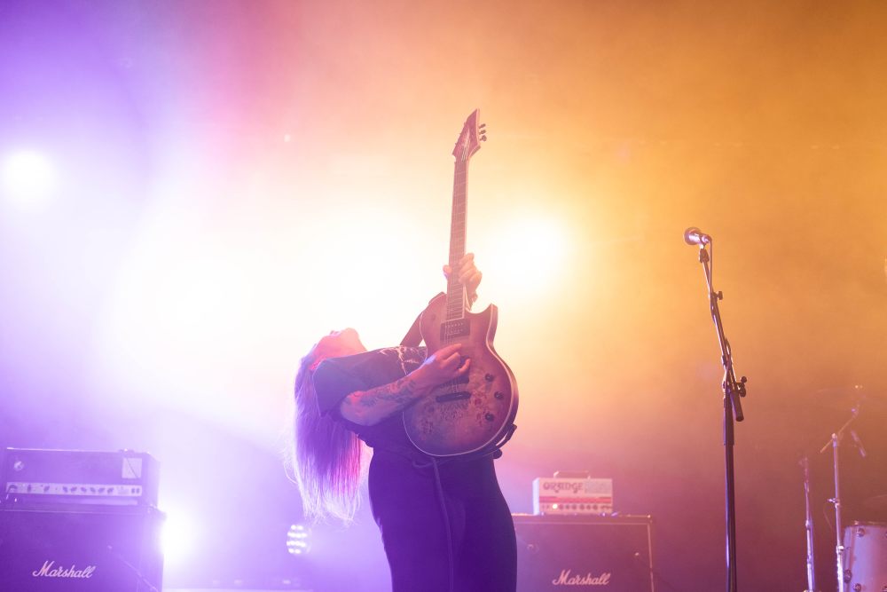 Photo by Carl Battams