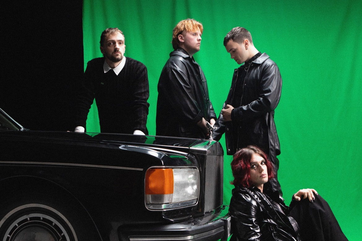 Static Dress injury episode PRESS SHOT crop